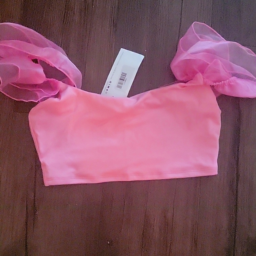 Pink crop top tulle sleeves